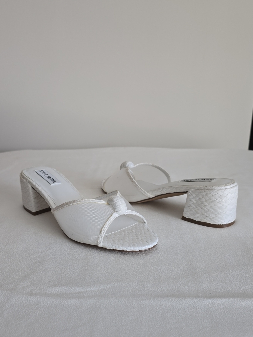 Steve Madden White Braided Knot Block Heel Mules.Size 9